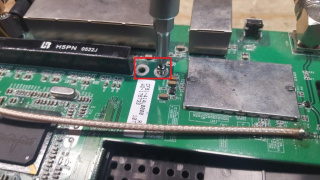 4PPC wrt54g case screw removal.jpg